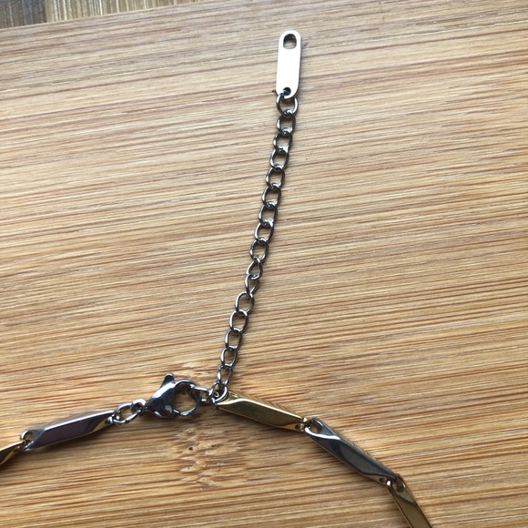 New in Package Anuja Tolia Necklace - Picture 2 of 3